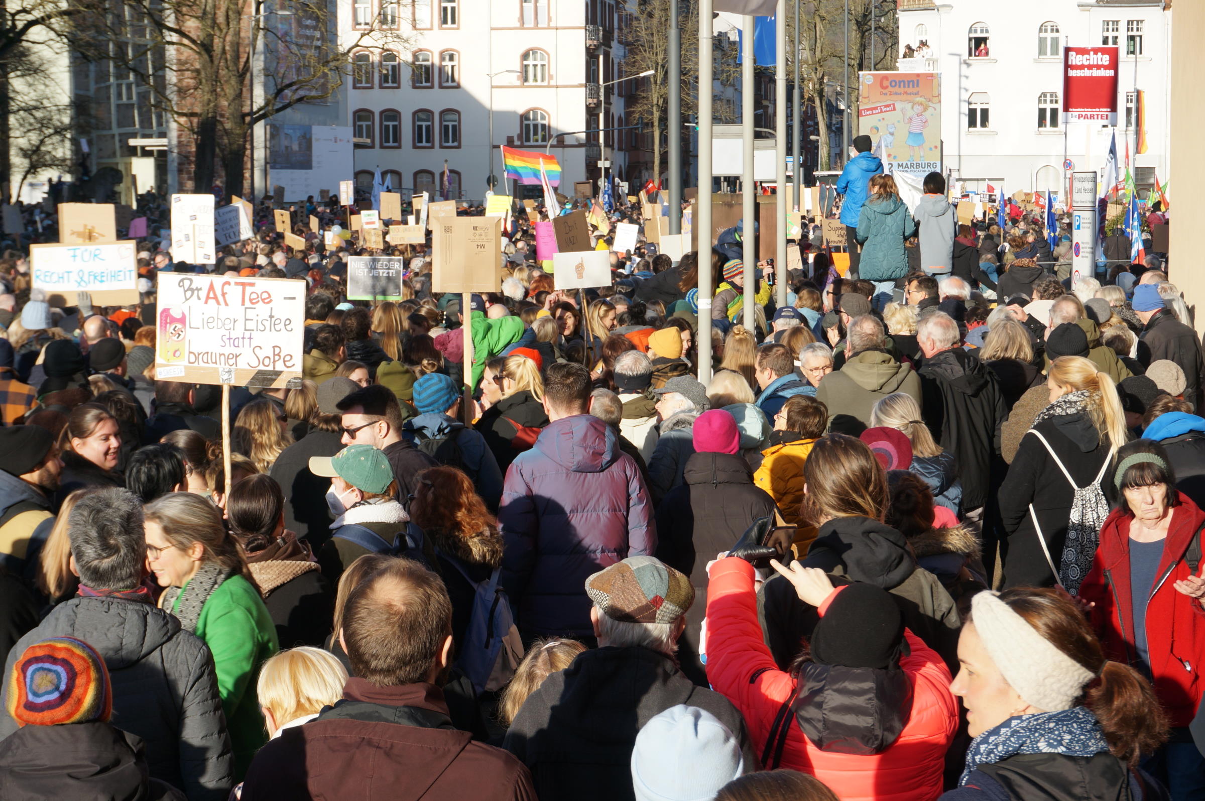 Demo in Marburg mit 16.000 Menschen