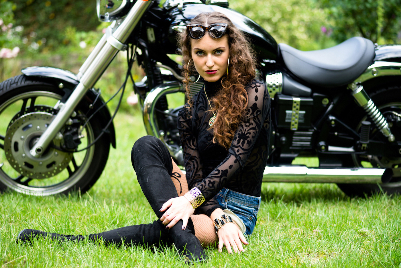 Girls with motorcycles - SAL 85/ 2.8