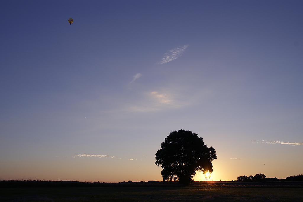 Sonnenuntergang mit Ballon