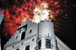 Das selbe Bild mit Plugin Feuerwerk in Stadt HaagReDynaMix nachbearbeitet