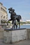 Skulptur Amazone mit Pferd
