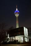 WDR-Turm in Düsseldorf bei Nacht