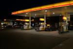 Tankstelle in der Nacht-1